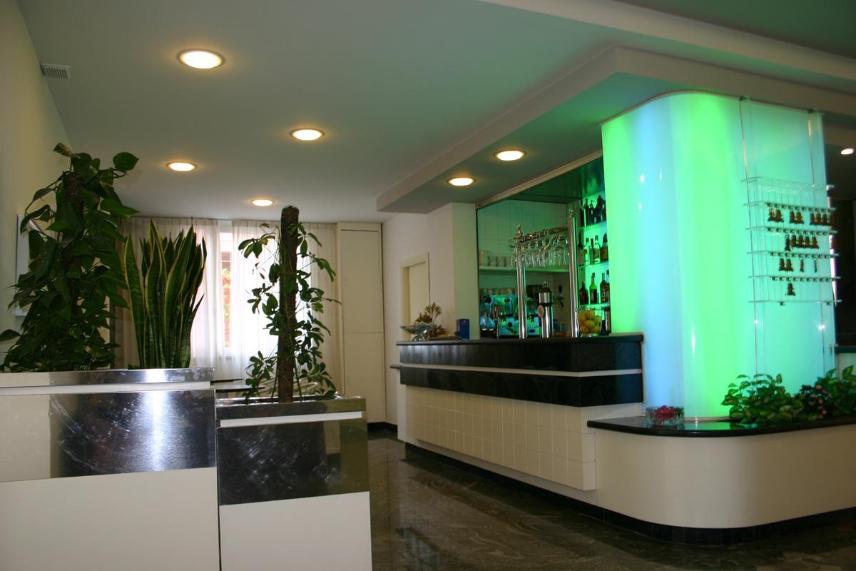 Hotel Della Motta Белариа-Игеа Марина Екстериор снимка