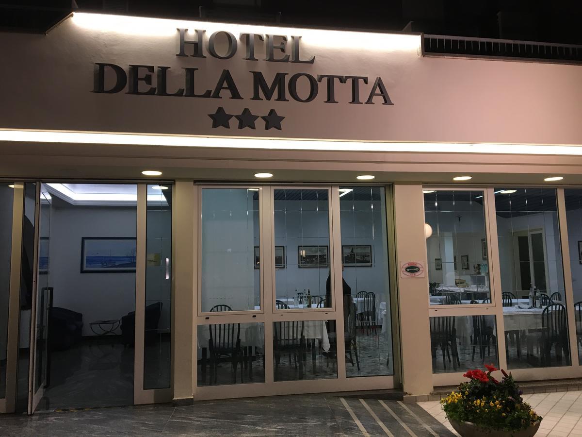 Hotel Della Motta Белариа-Игеа Марина Екстериор снимка