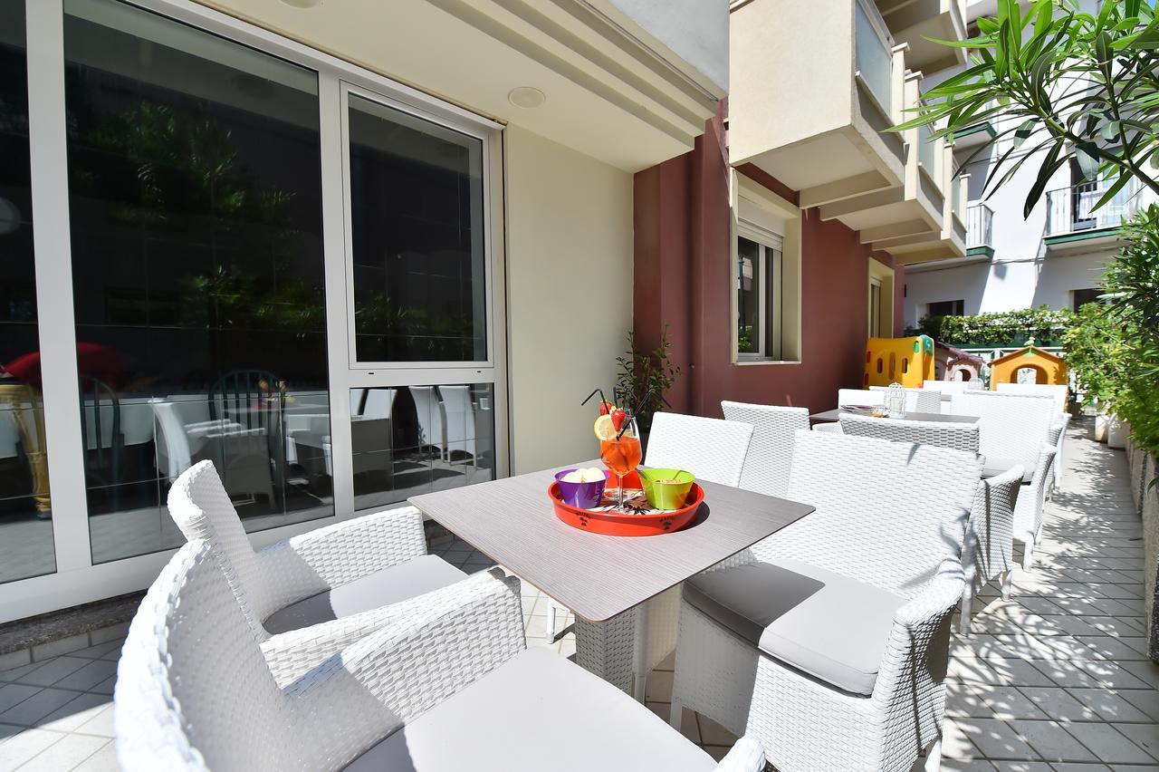 Hotel Della Motta Белариа-Игеа Марина Екстериор снимка