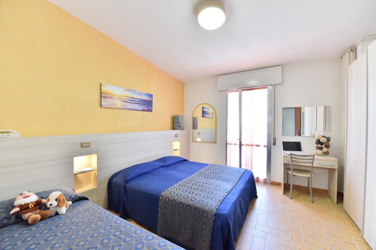 Hotel Della Motta Белариа-Игеа Марина Екстериор снимка