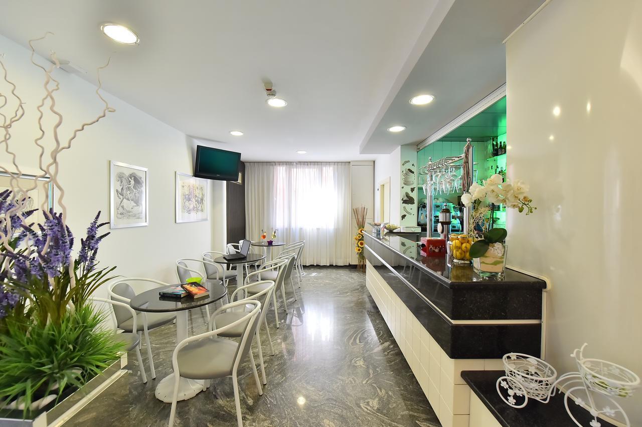 Hotel Della Motta Белариа-Игеа Марина Екстериор снимка